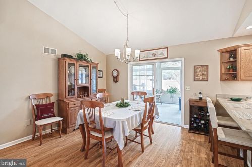 409 Chapelwood Dr, Hanover PA  17331-5232 exterior