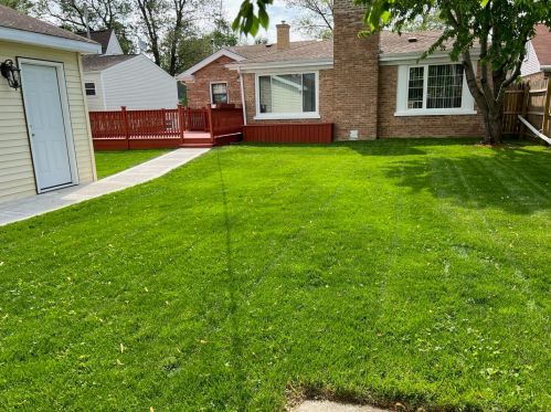 9209 Springfield Ave, Chicago IL 60805-1461 exterior