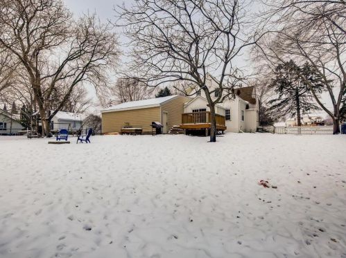 1210 Beam Ave, Saint Paul MN 55109-1054 exterior