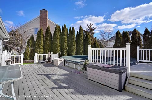 4 Cardinal Ct, Old Bridge NJ 08857-2793 exterior