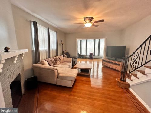 1075 Allengrove St, Philadelphia PA  19124-2944 exterior