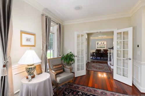 101 Somersby, Farmington CT 06032-2756 exterior