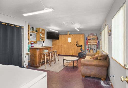 161 Elena Ct, Turlock CA  95380-4233 exterior