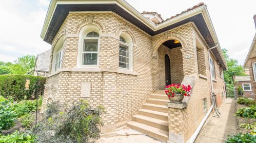 1651 Newland Ave, Chicago, IL 60707-4408