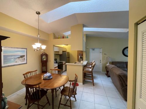 2508 Anchorage Cv, Fort Pierce FL 34952-6235 exterior