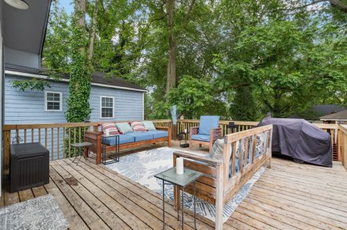 548 Holderness St, Atlanta GA 30310-1750 exterior