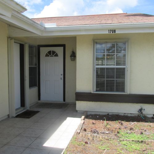 1766 Ryecroft Ct, Fort Pierce, FL 34952-4135