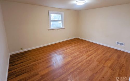 177 Easy St, Edison NJ  08817-5230 exterior