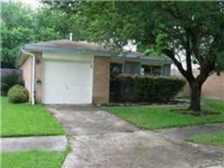 7823 Hillbarn Dr, Houston TX  77040-1620 exterior