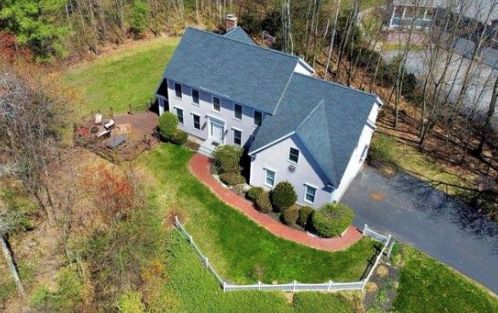 66 Oakmont Dr, Concord, NH 03301-6915