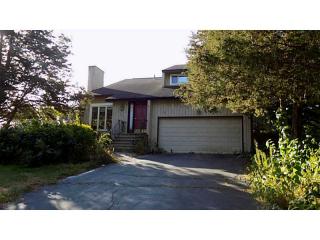 14 Collingwood Dr, Cranston, RI 02921-2609