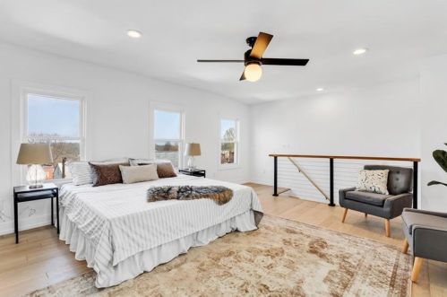 5323 Mccandless Ave, Pittsburgh PA  15201-2223 exterior