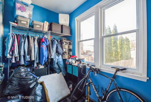 2340 Cullom Ave, Chicago IL 60634-1620 exterior