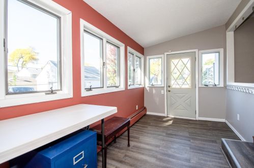 1151 Charlton St, Saint Paul MN 55118-2119 exterior