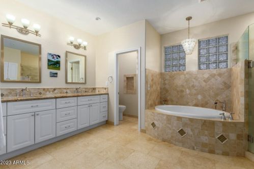 15426 4 Ave, Phoenix AZ 85041-3182 exterior