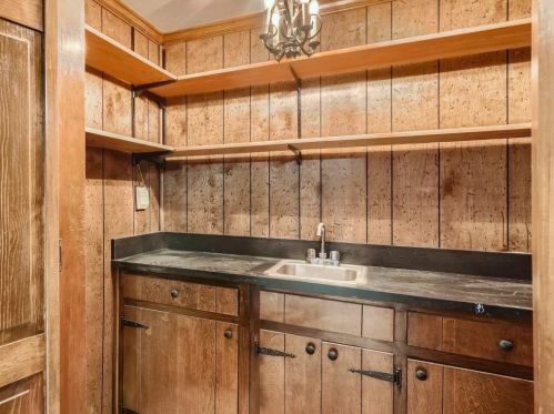 5100 Hidden Branches Cir, Atlanta GA  30338-4021 exterior