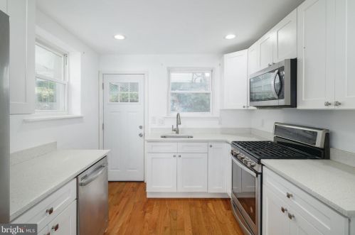 1645 Carlisle St, Philadelphia PA 19132-4018 exterior