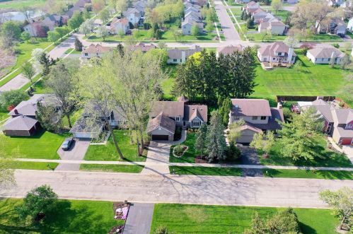 965 Greta Ave, Bull Valley IL exterior