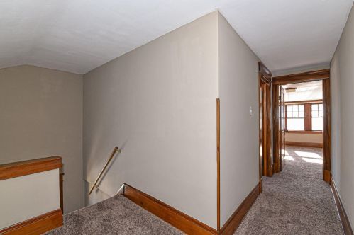 348 Howard Ave, Milwaukee WI 53235-4807 exterior