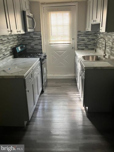 5504 3 St, Philadelphia PA 19120-2823 exterior