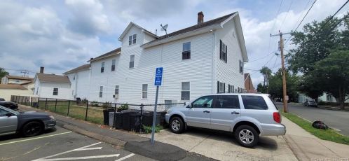 22 Meadow St, Wallingford CT  06492-3662 exterior