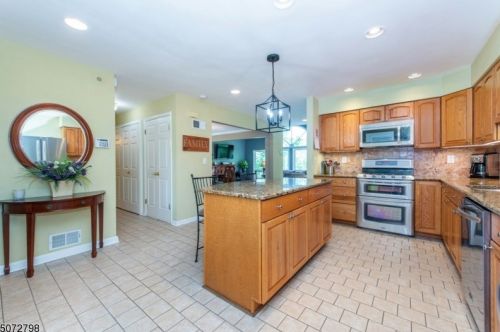 29 Cedarwood Ter, West Paterson NJ exterior