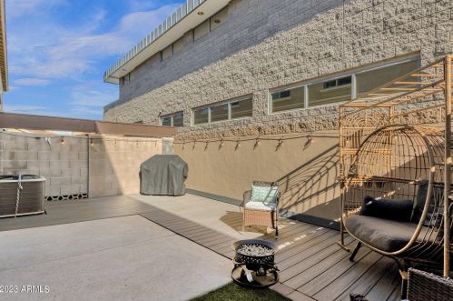 8969 8th Dr, Phoenix AZ  85021-8319 exterior