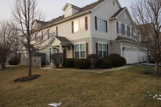 2245 Hillsboro Ct, Aurora, IL 60503-6733