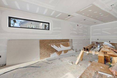 1852 Holland St, Bham MI 48009-6856 exterior