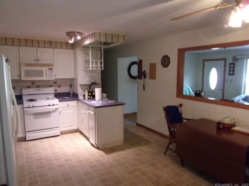 21 Woodland Rd, Torrington CT 06790-3345 exterior