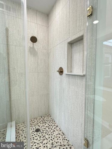 1639 Jackson St, Philadelphia PA 19145-3617 exterior