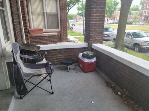 4336 Cermak Rd, Chicago IL 60623-2903 exterior