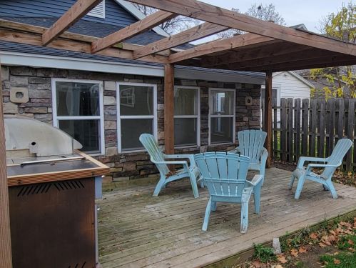 1039 Park St, Grand Rapids MI 49525-2635 exterior