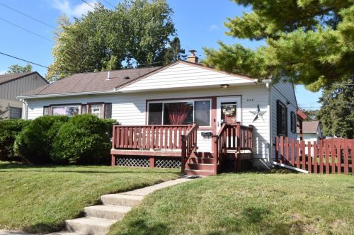 4145 Packard Ave, Milwaukee WI 53235-5544 exterior