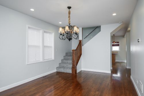 7854 Cressett Dr, Chicago, IL 60707-1340