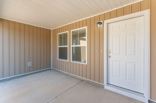 695 11th St, Defuniak Springs FL  32435-3327 exterior