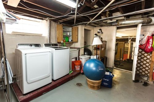 3351 Oak Hill Ave, Saint Louis MO 63116-3932 exterior