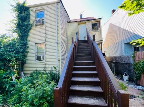 13 Seeley St, Paterson, NJ 07501-3128