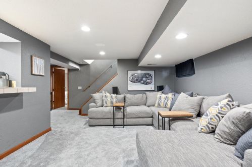 2403 81, Milwaukee WI 53213-1012 exterior