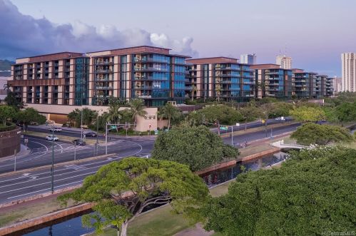 1388 Ala Moana Blvd, Honolulu HI  96814 exterior