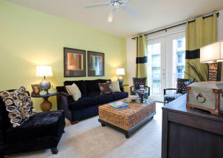 3096 Hall St, Dallas TX  75204-2349 exterior