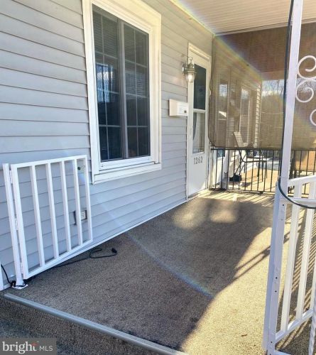 1262 Mount Hope Ave, Primrose, PA 17901-1407