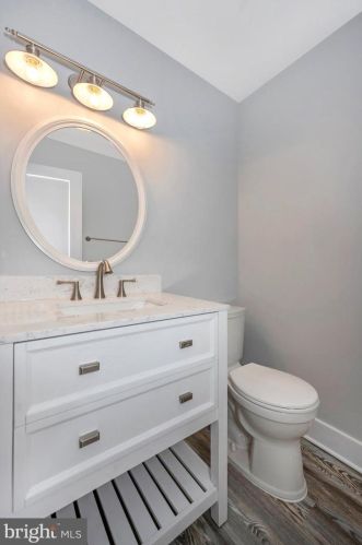 10402 Great Arbor Dr, Rockville MD  20854-4215 exterior