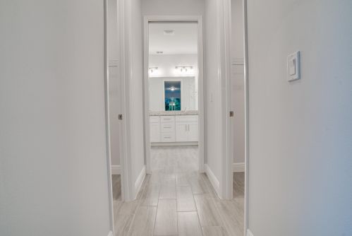 1871 Lewis St, Fort Pierce FL 34987-2083 exterior