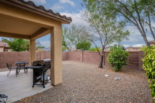 7675 Majestic Palm Ln, Tucson AZ 85756-6112 exterior
