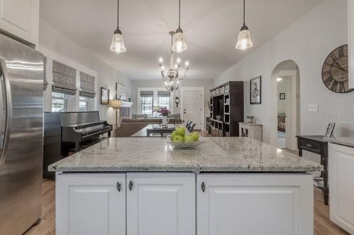 206 Cayuga St, Tampa FL 33603-4166 exterior