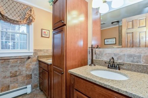 345 Svahn Dr, Valley Cottage NY 10989-1608 exterior