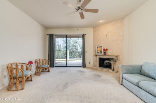 1035 Camino Diestro, Tucson AZ 85704-7694 exterior