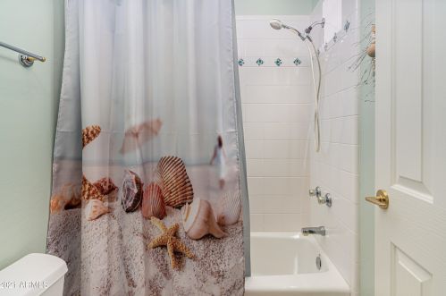 6413 31st St, Phoenix AZ 85008-1127 exterior