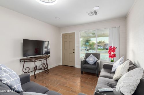 2319 41st Ave, Phoenix AZ  85009-1256 exterior